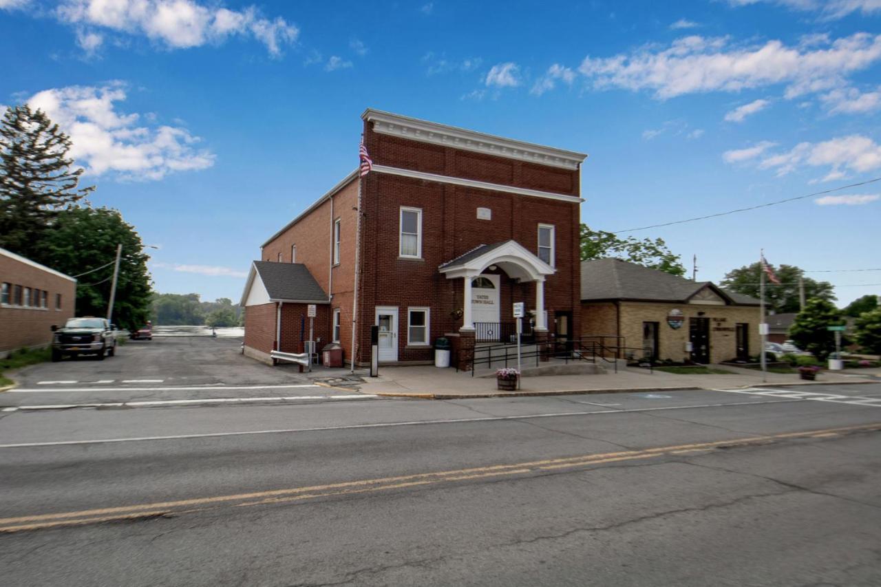 Webber Hotel Lyndonville Buitenkant foto