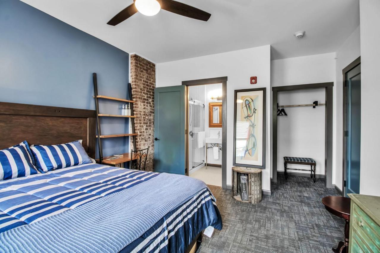 Webber Hotel Lyndonville Buitenkant foto